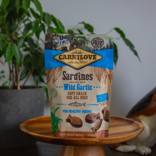 Carnilove Semi Moist Sardine With Garlic (200g)